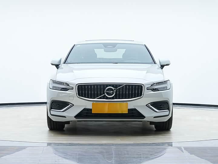 Volvo S60 2026 2026款 B4 智远豪华版