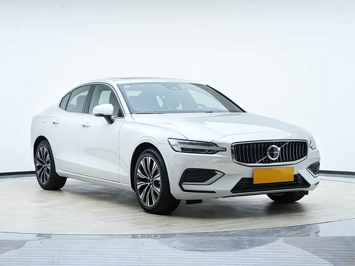 Volvo S60 2026 2026款 B4 智远豪华版
