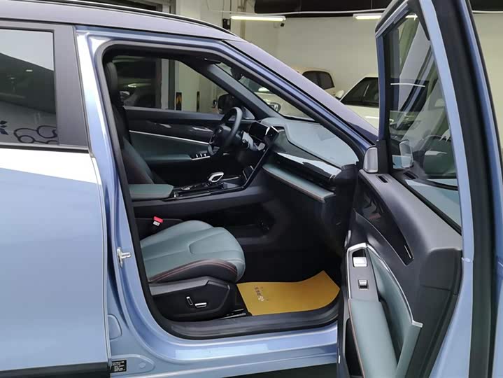 Geely Atlas 2024 2024款 1.5TD 智尊版