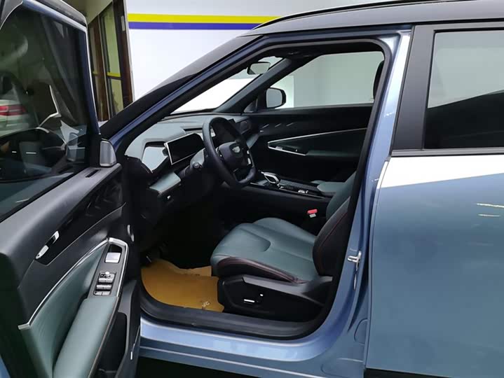 Geely Atlas 2024 2024款 1.5TD 智尊版