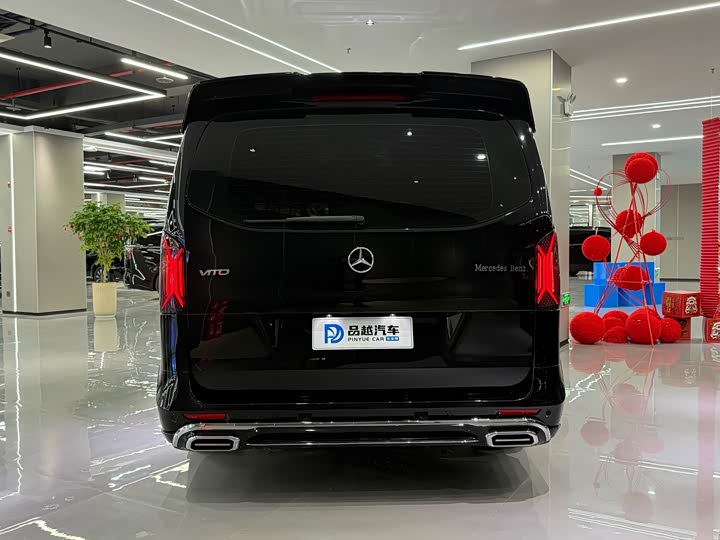 Mercedes-Benz Vito 2024 2024款 2.0T 商务版 7座
