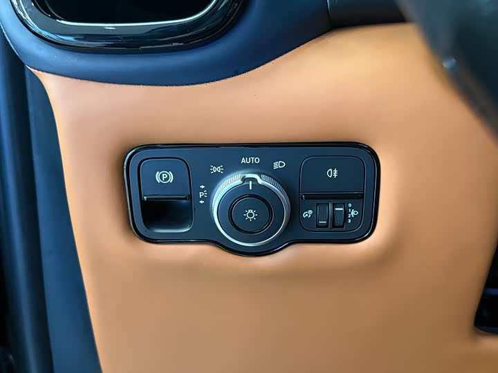 Mercedes-Benz Vito 2024 2024款 2.0T 商务版 7座