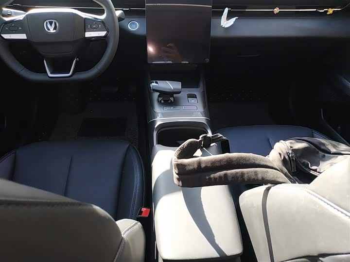 Changan Eado Plus 2025 2025款 蓝鲸 1.5T 500Bar尊贵型