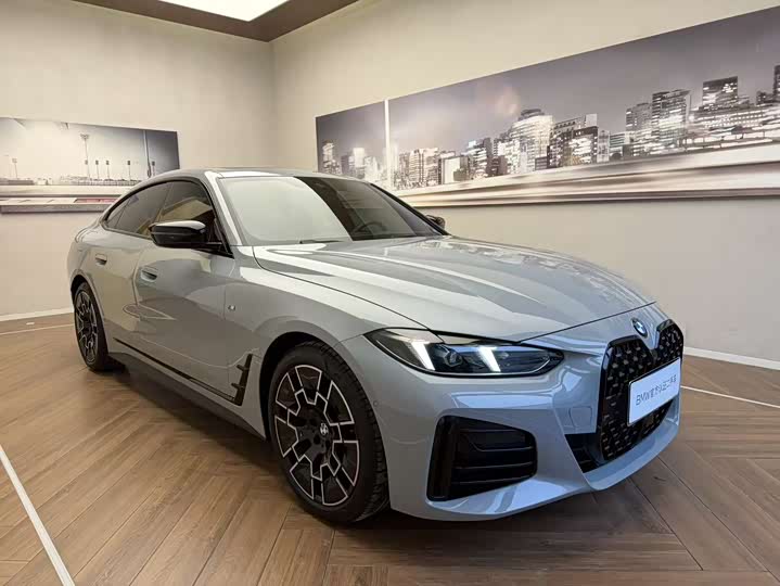 BMW 4 Series 2024 2024款 430i Gran Coupe M运动曜夜套装