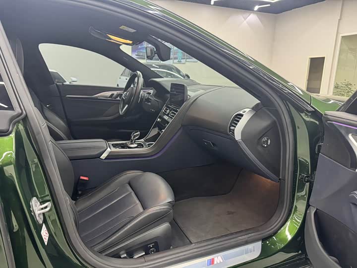 BMW 8 Series 2022 2022款 840i 四门轿跑车 M运动套装