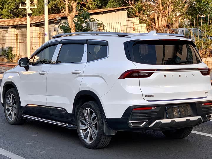 Geely Okavango 2022 2022款 1.8TD 自动尊贵型 7座