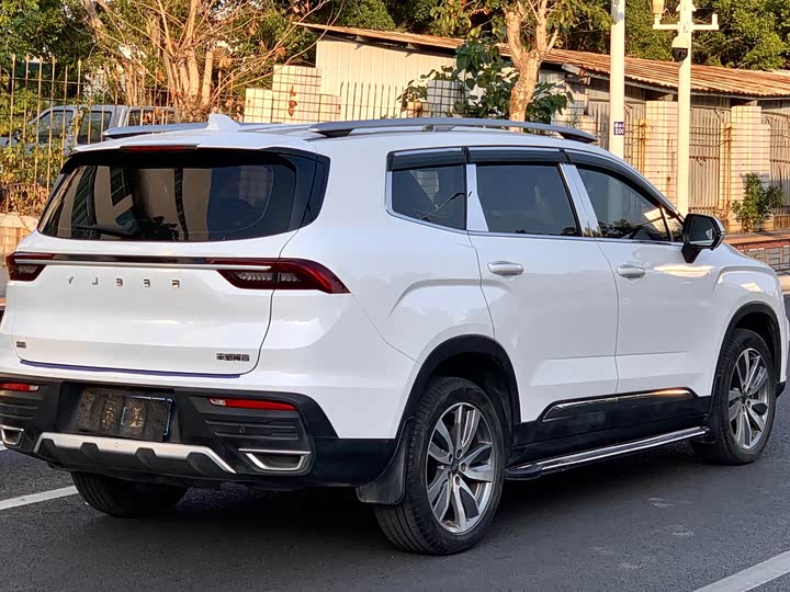 Geely Okavango 2022 2022款 1.8TD 自动尊贵型 7座