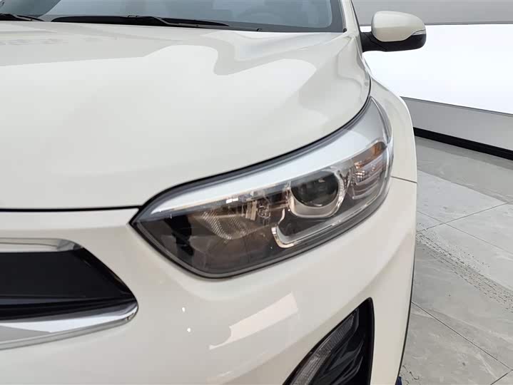 Kia KX1 2021 2021款 1.4L 自动趣享版