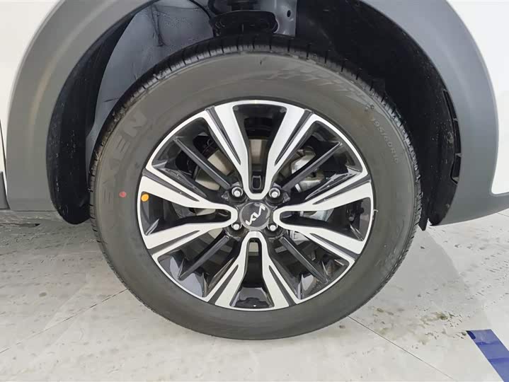 Kia KX1 2021 2021款 1.4L 自动趣享版