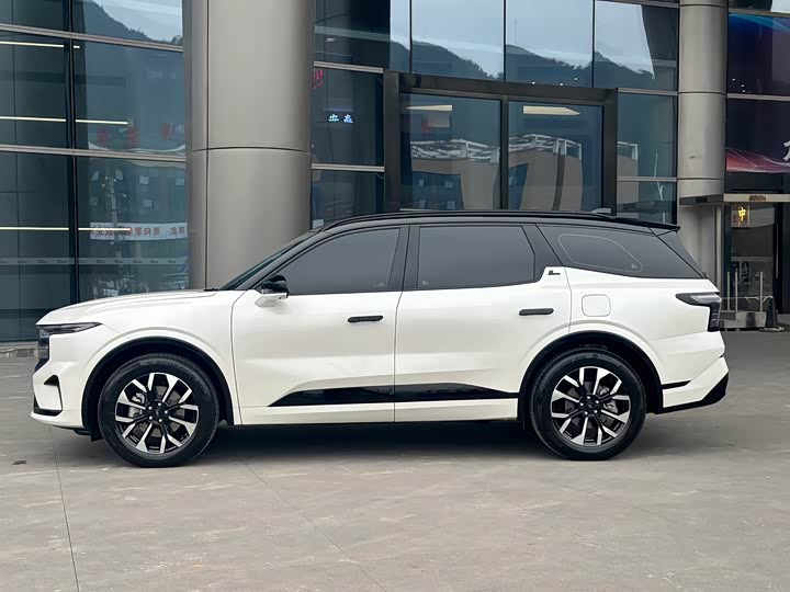 Ford Edge 2025 2025款 锐界L 2.0T EcoBoost 四驱七座至尊型