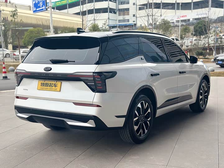 Ford Edge 2025 2025款 锐界L 2.0T EcoBoost 四驱七座至尊型