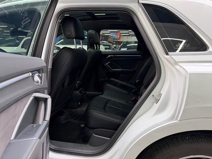 Audi Q3 2024 2024款 35 TFSI 时尚动感型