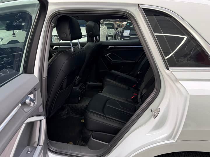 Audi Q3 2024 2024款 35 TFSI 时尚动感型