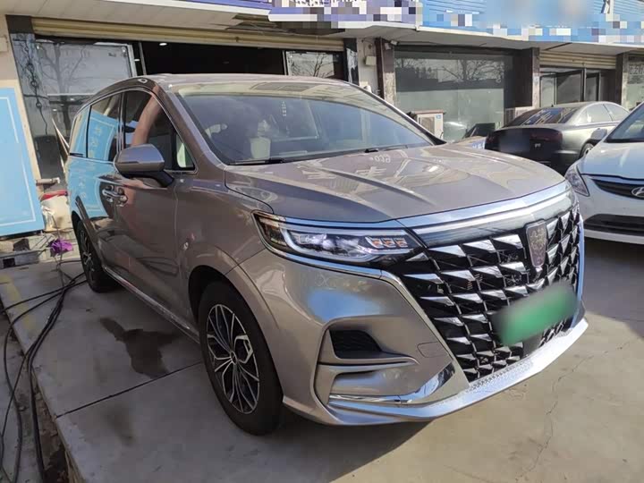 Roewe iMax 8 EV 2025 2025款 1.5T DMH 陆尊至享版