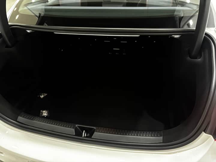 Mercedes-Benz A-Class 2025 2025款 A 200 L 时尚型