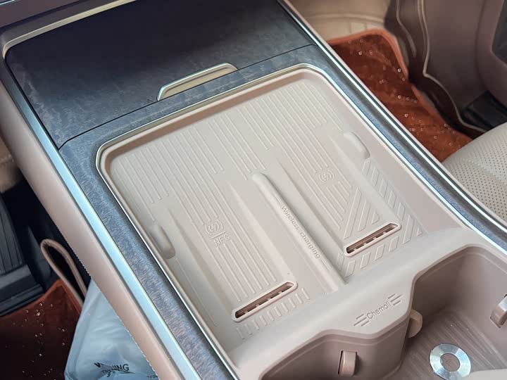 Nio Onvo L90 2025 2025款 Max 六座版