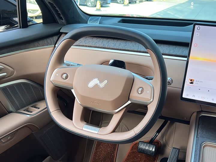 Nio Onvo L90 2025 2025款 Max 六座版