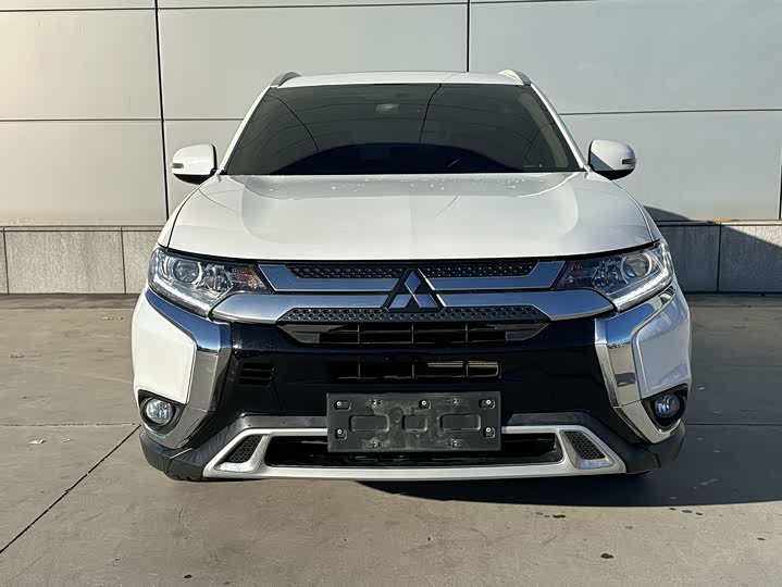 Mitsubishi Outlander 2021 2021款 改款 2.0L 两驱畅享版 5座