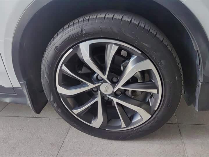 Geely Emgrand GS 2022 2022款 1.4T CVT跨界玩家版