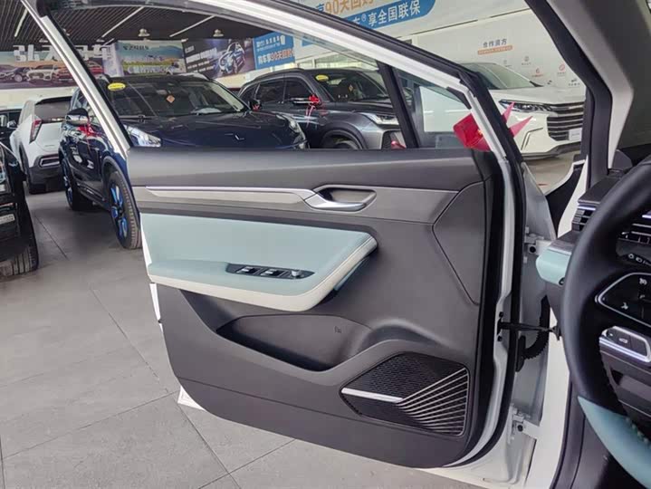 Geely Emgrand GS 2022 2022款 1.4T CVT跨界玩家版