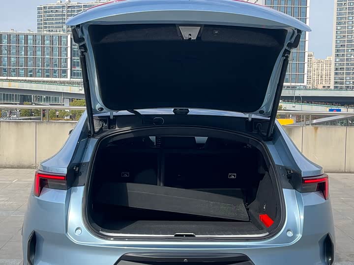 Polestar 4 2023 2023款 单电机标准续航