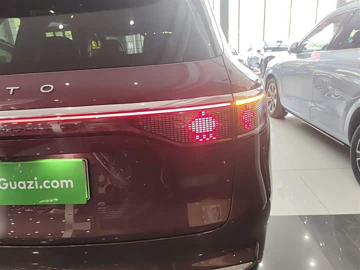 Aito M8 2025 2025款 增程 Ultra版 53.4kWh 5座版