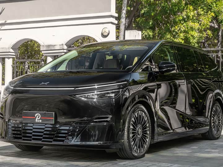 XPeng X9 2025 2025款 纯电 650长续航 Max