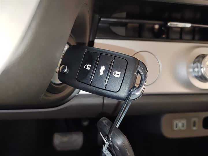 Changan Qiyuan (Nevo) Lumin 2026 2026款 宝藏版 205km 酷爱米 宁德