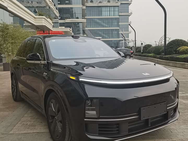 LiXiang L9 2025 2025款 Ultra 智能焕新版