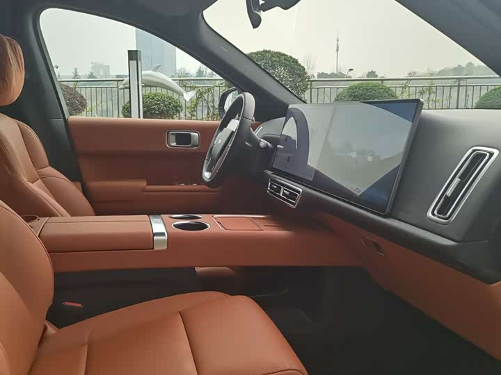 LiXiang L9 2025 2025款 Ultra 智能焕新版