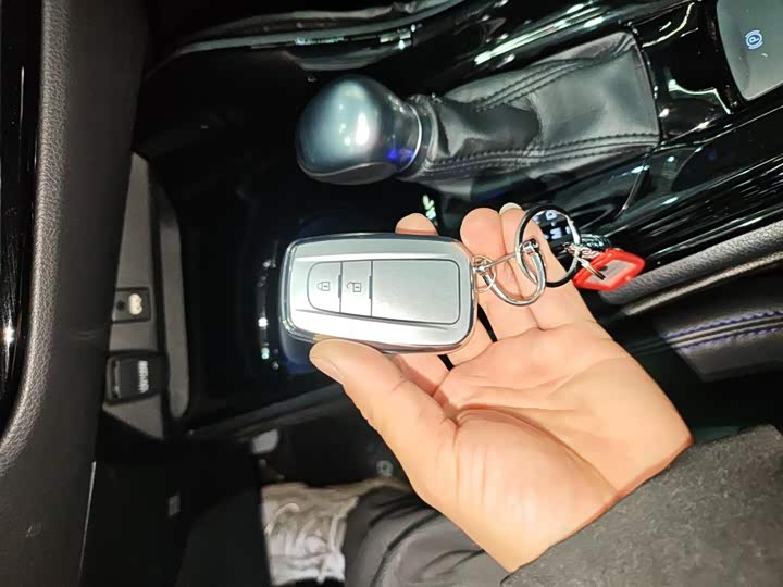 Toyota C-HR 2022 2022款 2.0L 领先版