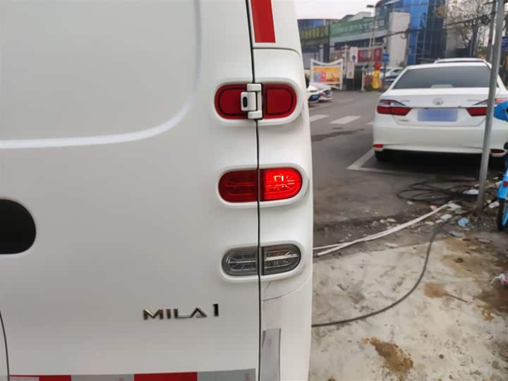 Maxus Dana V1 2023 2023款 V1 短轴低顶（43kWh）