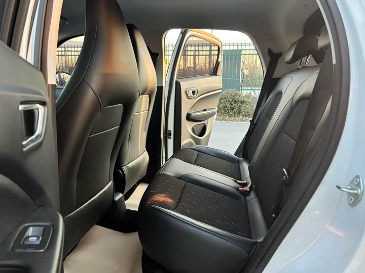 Leapmotor T03 2025 2025款 310舒享版