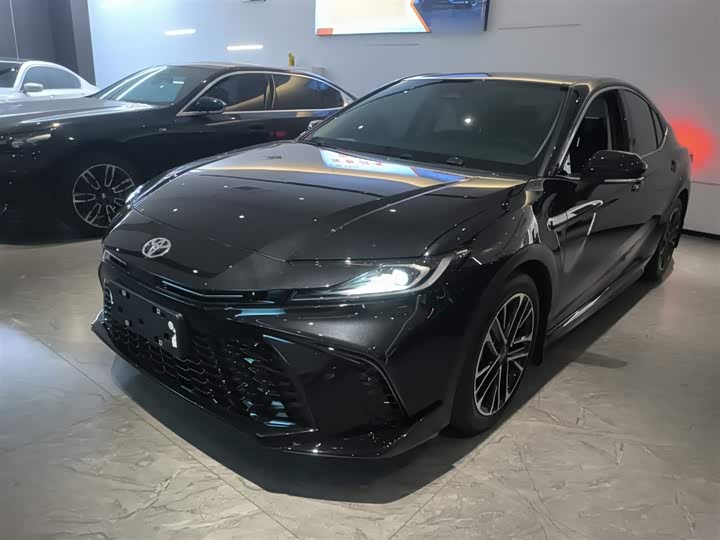 Toyota Camry 2026 2026款 双擎 2.0HSE 运动Lite版