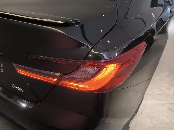 Toyota Camry 2026 2026款 双擎 2.0HSE 运动Lite版