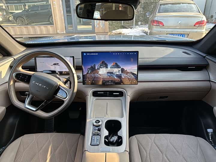 Chery Tiggo 8 Plus C-DM 2025 2025款 1.5T 116km 尊贵型 5座