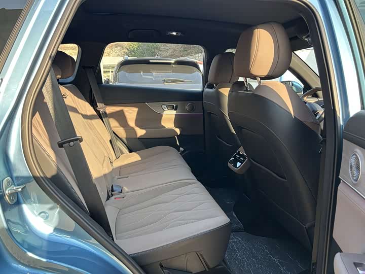 Chery Tiggo 8 Plus C-DM 2025 2025款 1.5T 116km 尊贵型 5座