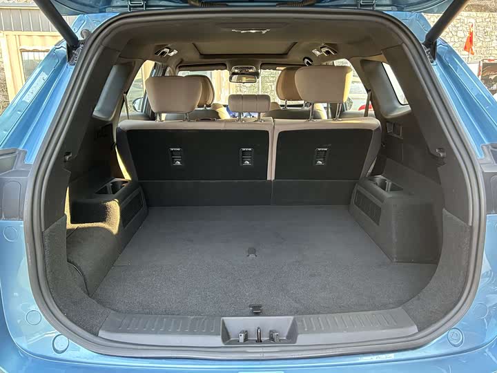 Chery Tiggo 8 Plus C-DM 2025 2025款 1.5T 116km 尊贵型 5座