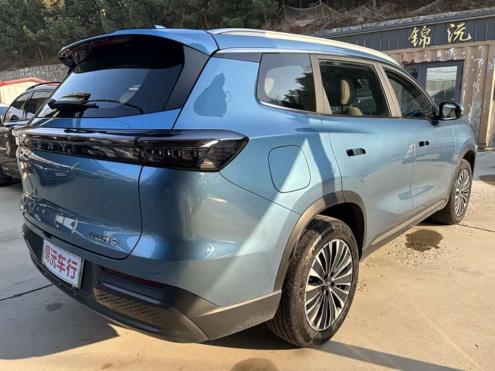 Chery Tiggo 8 Plus C-DM 2025 2025款 1.5T 116km 尊贵型 5座