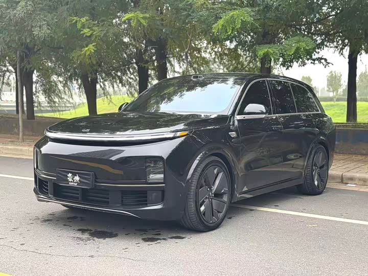 LiXiang L8 2025 2025款 Pro 智能焕新版