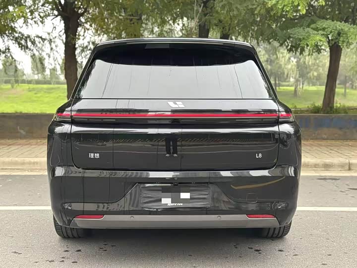 LiXiang L8 2025 2025款 Pro 智能焕新版