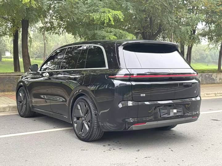 LiXiang L8 2025 2025款 Pro 智能焕新版