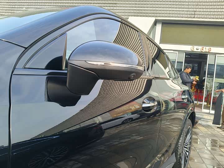 Mercedes-Benz GLC-Class Coupe 2024 2024款 GLC 300 4MATIC 轿跑SUV