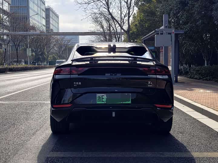 BYD Song L 2025 2025款 智驾版 662km 激光雷达卓越型
