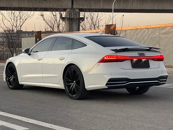 Audi A7 2025 2025款 45 TFSI 臻选型
