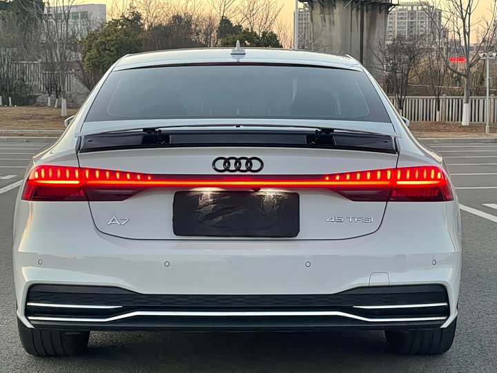 Audi A7 2025 2025款 45 TFSI 臻选型