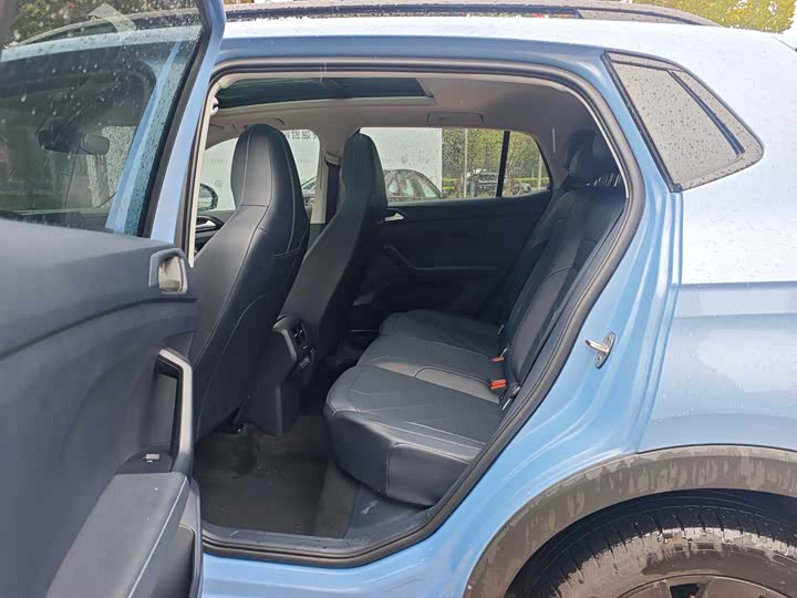 Volkswagen Tharu 2025 2025款 新锐 300TSI 锐享版