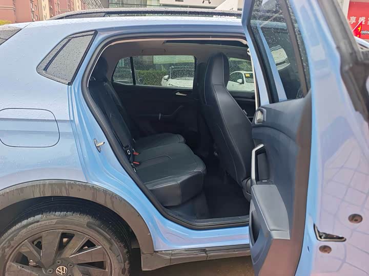 Volkswagen Tharu 2025 2025款 新锐 300TSI 锐享版