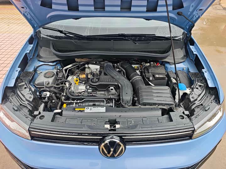 Volkswagen Tharu 2025 2025款 新锐 300TSI 锐享版