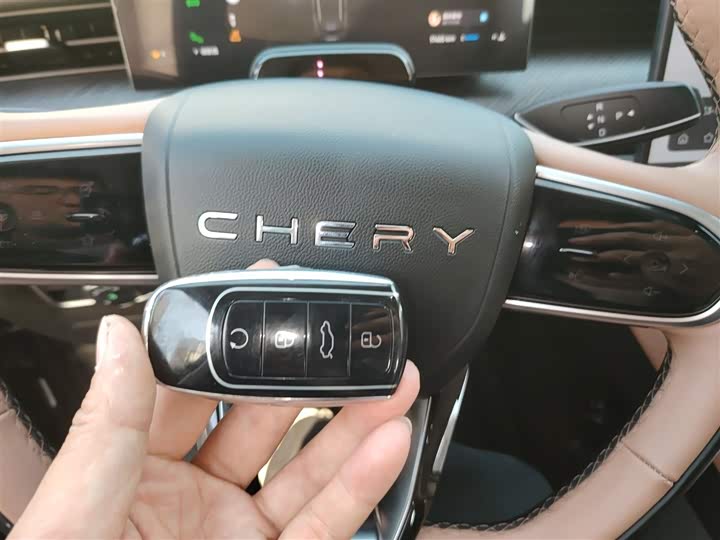 Chery Tiggo 8L 2024 2024款 2.0T 两驱尊贵版 5座